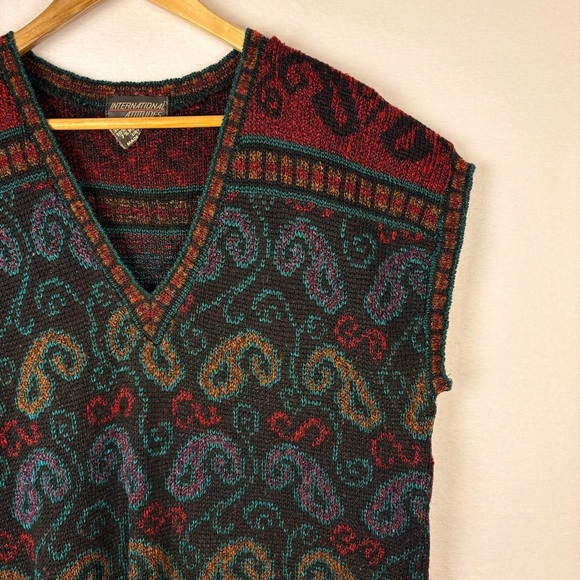 Vintage Wool Paisley Knit Sweater Vest Sleeveless Top Made in England - Picture 3 of 6